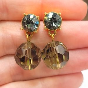 GOLDTONE SMOKEY GLASS RHINESTONE POST DANGLE EARRINGS UNBRANDED (011ERNG)